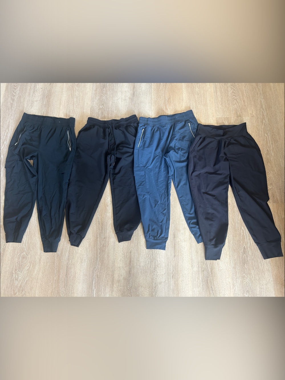 Old Navy Women's Joggers Lot - Black & Navy Blue